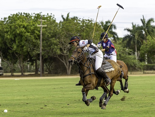 Equipo Mercedes Benz triunfa sobre Tpack en Copa Internacional de Polo Femenino