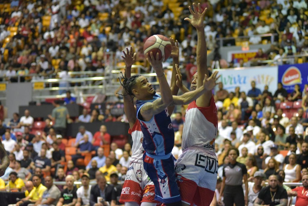 Pueblo Nuevo iguala 2-2 Final TBS Santiago. Liz, Ferreira y Bautista, héroes