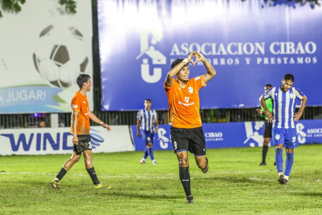 Cibao FC derrota a O&M y se queda solo en la cima de la LDF